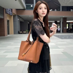 Mendy Tote Bag Hobo Bag 26cm Large Women's Bag New In Handbag Genuine Leather Luxury Bags Designers Shoulder Bag Bucket Bag Big