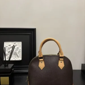 New Fashion Designer Handbags For Women Large Capacity Shell bag Classic Canvas Style Crossbody Shoulder Bag with Strap 2026