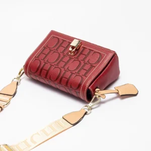 Fashionable Classic Light Luxury Letter PU Material Crossbody Bag Design Exquisite Craftsmanship Women's New Shoulder Bag