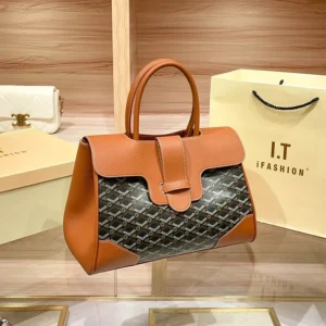 Vintage and Luxury Designer Bags with Classic Printing Pattern Women Retro and Fashionable Shoulder Handbag with Large Capapcity