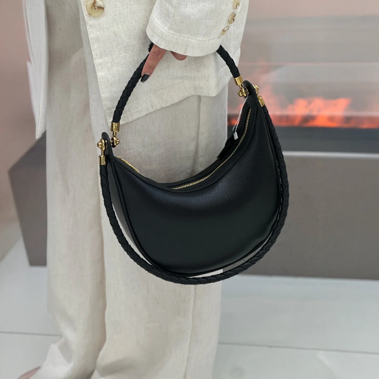 Mendy Women's Bag New handbag Leather Crescent Underarm Bag Vintage Elegant Shoulder Bag Daily Commute Luxury Designers Bags